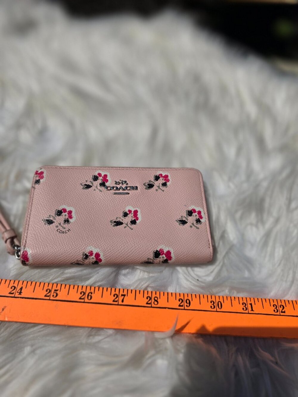 Small Coach Zippy Wallet